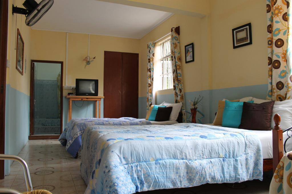 Villa Le Chapo Port Mathurin Zimmer foto